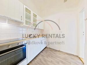 Pronájem bytu 1+kk, Praha - Strašnice, Na hroudě, 31 m2