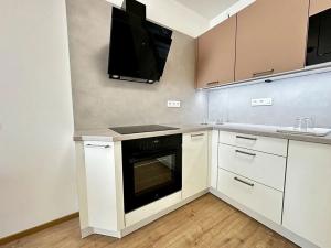 Pronájem bytu 2+kk, Praha - Hostavice, Českobrodská, 68 m2