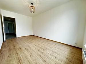 Pronájem bytu 2+kk, Praha - Hostavice, Českobrodská, 68 m2