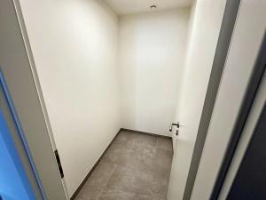 Pronájem bytu 2+kk, Praha - Hostavice, Českobrodská, 68 m2