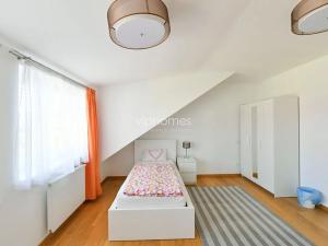 Pronájem vily, Praha - Břevnov, Polní, 250 m2