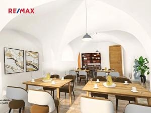 Pronájem kanceláře, Šumperk, nám. Míru, 200 m2