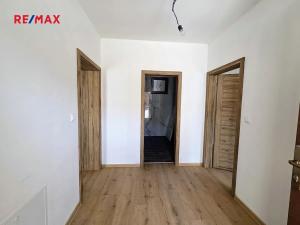 Prodej bytu 2+kk, Třeština, 58 m2