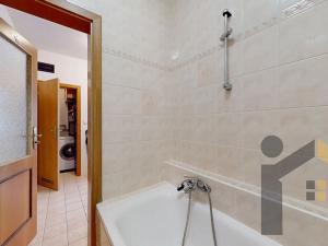 Prodej bytu 2+kk, Praha - Žižkov, Jeseniova, 46 m2