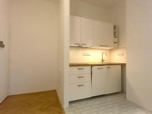 Pronájem bytu 1+kk, Praha - Nové Město, Žitná, 35 m2
