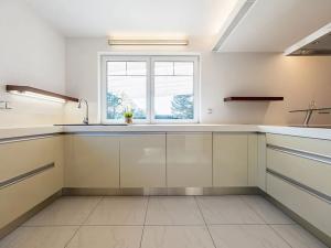 Prodej rodinného domu, Praha - Dolní Měcholupy, Ke Stinkovskému rybníku, 328 m2