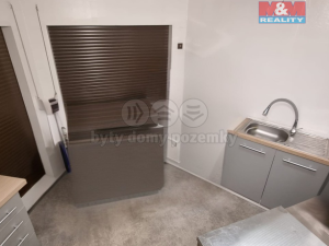 Pronájem obchodního prostoru, Český Těšín, Nádražní, 18 m2