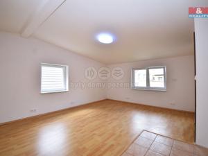 Prodej bytu 3+kk, Všetaty, U Parku, 57 m2