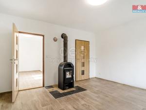 Pronájem bytu 3+1, Snědovice - Sukorady, 70 m2