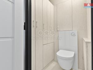 Prodej bytu 5+1, Liberec - Liberec XXIII-Doubí, Vackova, 90 m2