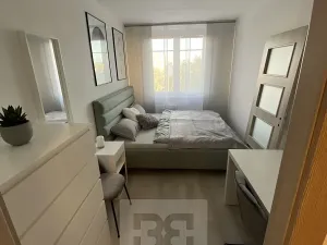 Pronájem bytu 2+kk, Praha - Řepy, Jiránkova, 43 m2