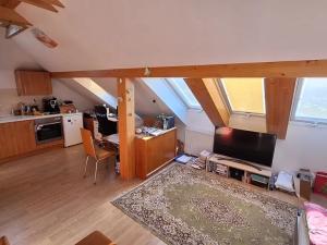 Pronájem bytu 1+kk, Praha - Záběhlice, U mlýna, 38 m2