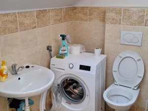 Pronájem bytu 1+kk, Praha - Záběhlice, U mlýna, 38 m2