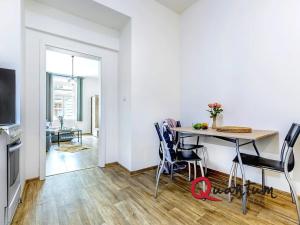 Prodej bytu 1+1, Praha - Vyšehrad, Neklanova, 35 m2