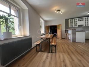 Prodej rodinného domu, Toužim - Kosmová, 250 m2