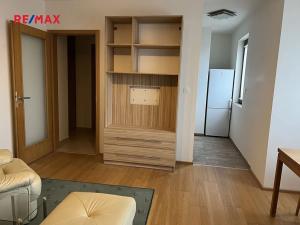 Pronájem bytu 2+kk, Praha - Dolní Chabry, Za Pískovnou, 55 m2