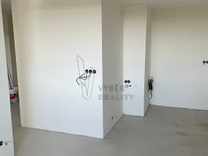 Prodej bytu 2+kk, Praha - Prosek, Prosecká, 42 m2
