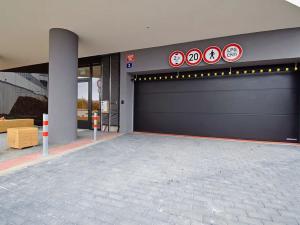 Pronájem bytu 2+kk, Praha - Stodůlky, Ferrariho, 52 m2