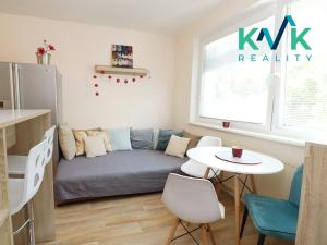 Prodej bytu 1+1, Loket, Sportovní, 36 m2