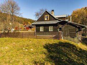 Prodej rodinného domu, Velké Karlovice, 170 m2