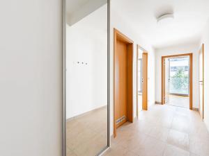 Pronájem bytu 2+kk, Praha - Karlín, U Mlýnského kanálu, 58 m2