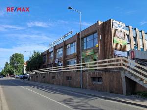 Pronájem obchodního prostoru, Neratovice, Bří Čapků, 580 m2