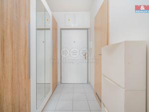 Pronájem bytu 1+kk, Praha - Horní Měcholupy, Hornoměcholupská, 32 m2