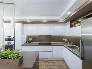 Prodej ordinace, Praha - Suchdol, Osvobození, 314 m2