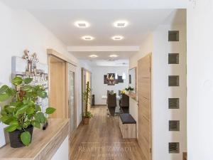 Prodej ordinace, Praha - Suchdol, Osvobození, 314 m2