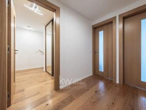 Prodej rodinného domu, Praha - Libuš, V Hrobech, 285 m2
