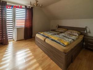 Prodej rodinného domu, Sedlčany, Podélná, 151 m2