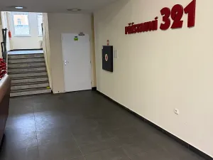 Pronájem kanceláře, Praha - Holešovice, Přístavní, 103 m2