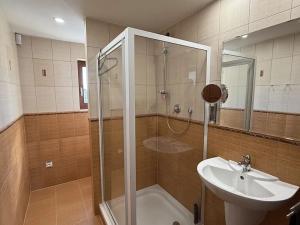 Prodej rodinného domu, Hradec Králové, Voborníkova, 258 m2