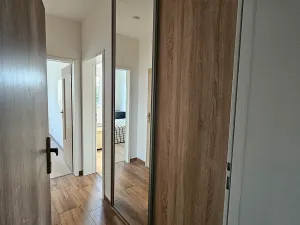 Pronájem bytu 2+kk, Praha - Štěrboholy, Slibná, 50 m2