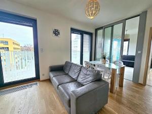 Pronájem bytu 2+kk, Praha - Žižkov, Olšanská, 66 m2