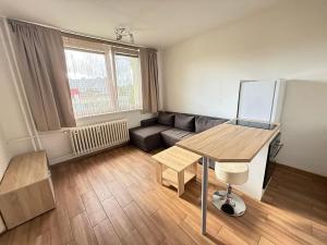 Pronájem bytu 2+kk, Brno, Chalabalova, 59 m2