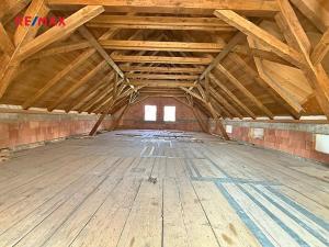 Prodej rodinného domu, Kostelec u Heřmanova Městce, 415 m2