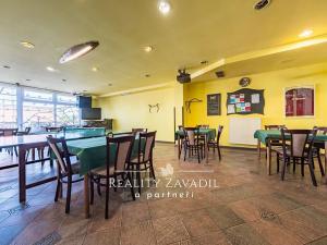 Prodej restaurace, Hovorčovice, Hlavní, 350 m2
