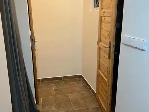 Pronájem bytu 1+kk, Praha - Smíchov, Plzeňská, 30 m2