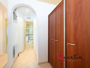 Pronájem bytu 2+kk, Praha - Vinohrady, Rejskova, 44 m2