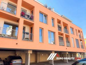 Pronájem bytu 1+kk, Zlín, Sadová, 46 m2