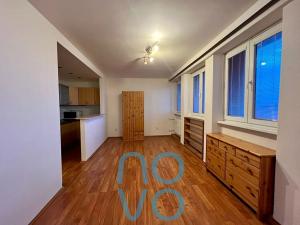 Pronájem bytu 1+kk, Praha - Strašnice, Limuzská, 28 m2
