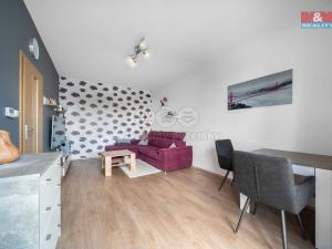 Prodej bytu 2+1, Zbůch, Náměstí, 53 m2
