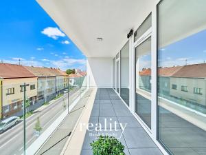 Prodej bytu 4+kk, Znojmo, Jarošova, 135 m2