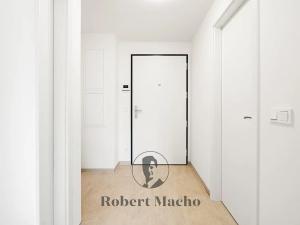 Pronájem bytu 2+kk, Praha - Modřany, Mezi vodami, 50 m2