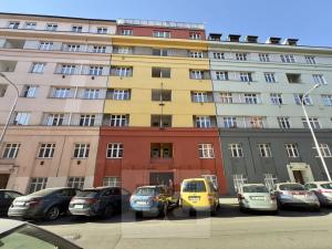 Pronájem bytu 2+kk, Praha - Holešovice, Tusarova, 56 m2