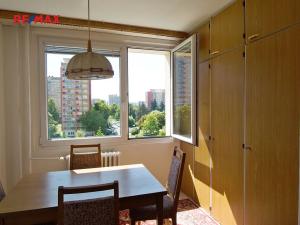 Pronájem bytu 3+1, Praha - Kobylisy, Frýdlantská, 71 m2