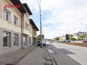 Pronájem obchodního prostoru, Praha - Břevnov, Bělohorská, 170 m2