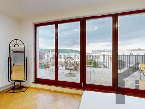 Pronájem bytu 4+kk, Praha - Smíchov, Na Valentince, 132 m2