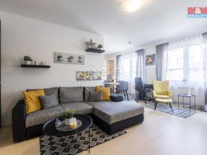 Pronájem bytu 3+kk, Praha - Liboc, Pod cihelnou, 84 m2